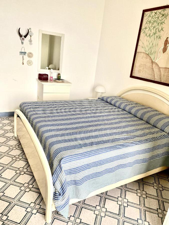 Ischia - Panoramic Apartment On The Sea 라코아메노 외부 사진
