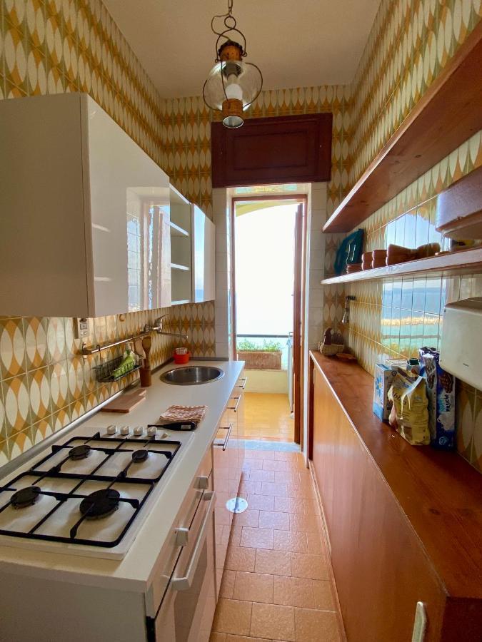 Ischia - Panoramic Apartment On The Sea 라코아메노 외부 사진