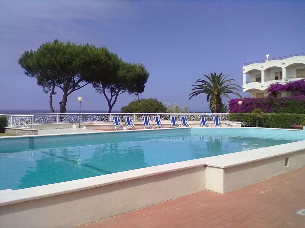 Ischia - Panoramic Apartment On The Sea 라코아메노 외부 사진